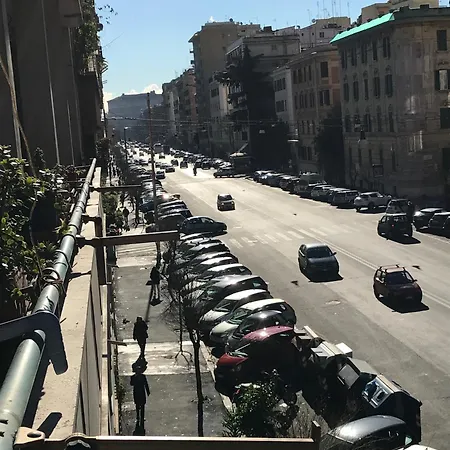 Pardis Hostel Rome